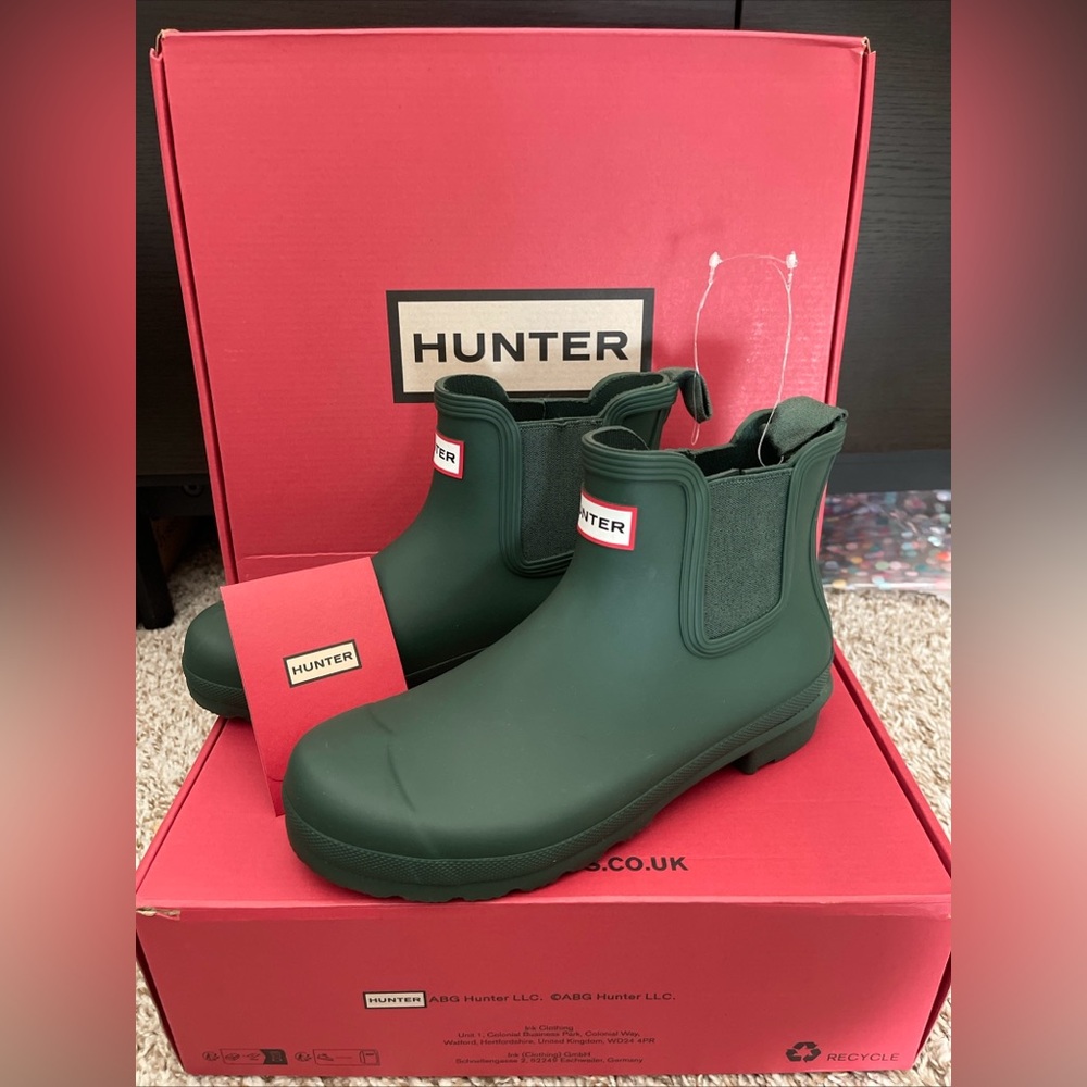 Hunter Women's Original Chelsea Ankle Boots (new in box) size 8